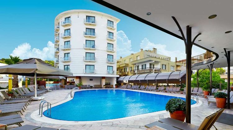 Ayvalik Cinar Hotel Pool