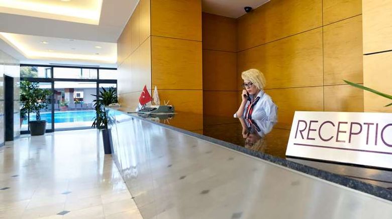 <b>Ayvalik Cinar Hotel Lobby</b>. Images powered by <a href="https://iceportal.shijigroup.com/" title="IcePortal" target="_blank">IcePortal</a>.