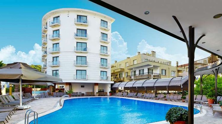Ayvalik Cinar Hotel Pool