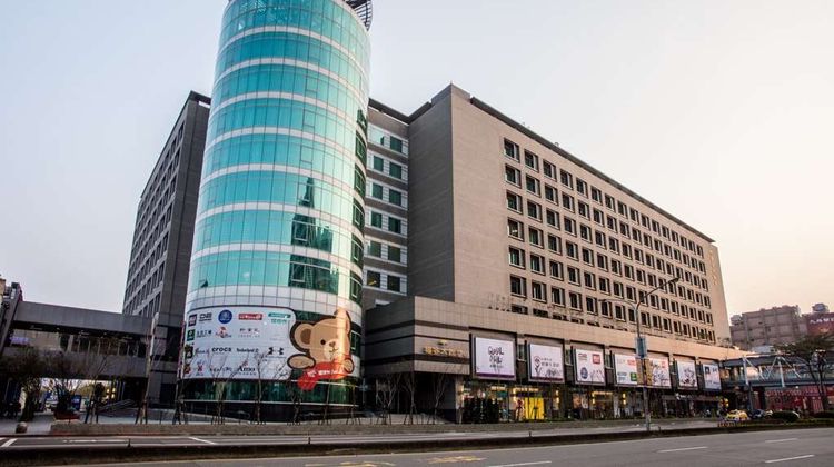 Fullon Hotel Taoyuan Exterior