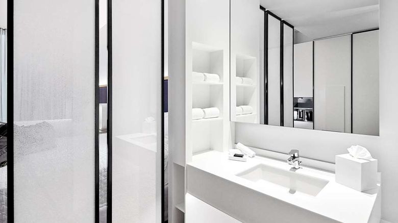 <b>Universal's Aventura Hotel Room</b>. Images powered by <a href="https://iceportal.shijigroup.com/" title="IcePortal" target="_blank">IcePortal</a>.
