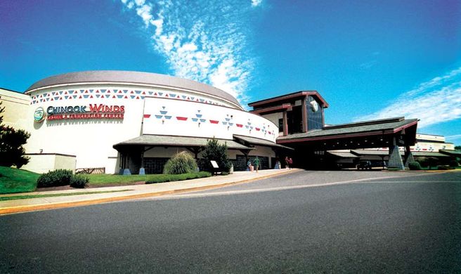 Chinook Winds Casino Resort Exterior