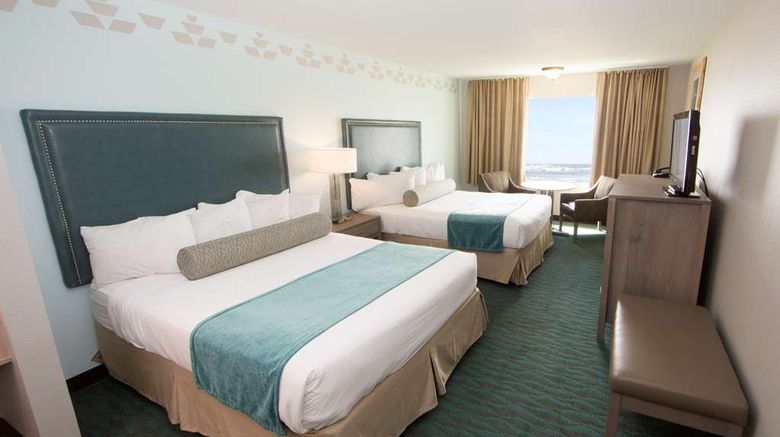 <b>Chinook Winds Casino Resort Room</b>. Images powered by <a href="https://iceportal.shijigroup.com/" title="IcePortal" target="_blank">IcePortal</a>.