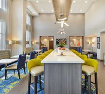 Hampton Inn & Suites SW, Sioux Falls Lobby