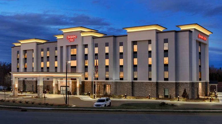 Hampton Inn Kernersville Exterior. Images powered by <a href="https://iceportal.shijigroup.com" target="_blank" rel="noopener">Ice Portal</a>.