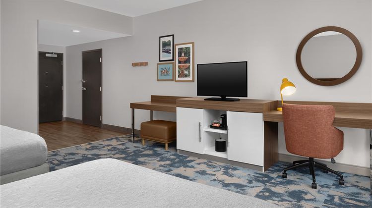 Hampton Inn Kernersville Room