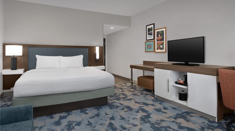 Hampton Inn Kernersville Room