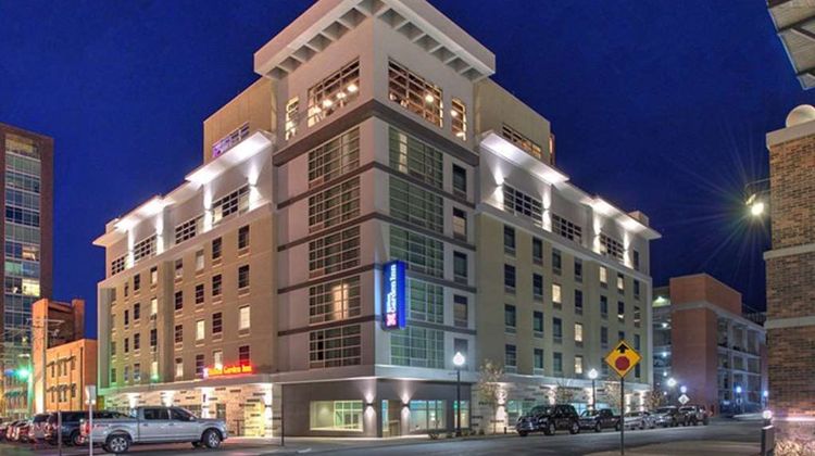 Hilton Garden Inn Little Rock Downtown Exterior