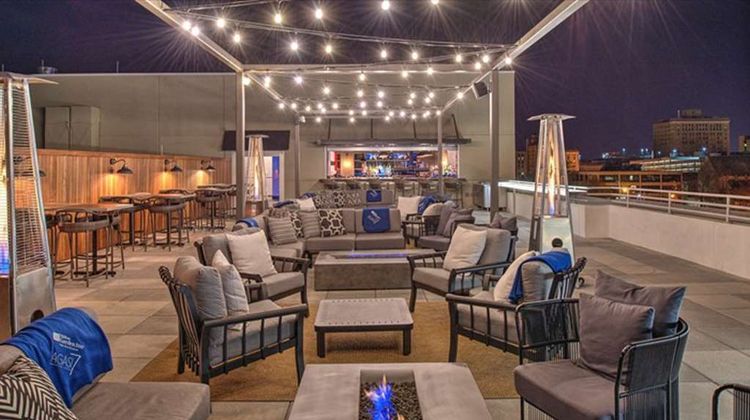 Hilton Garden Inn Little Rock Downtown Exterior