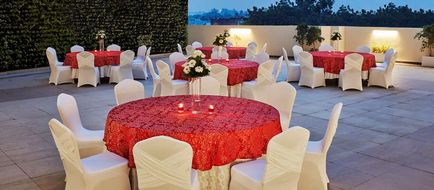 Hilton Garden Inn Lucknow Exterior