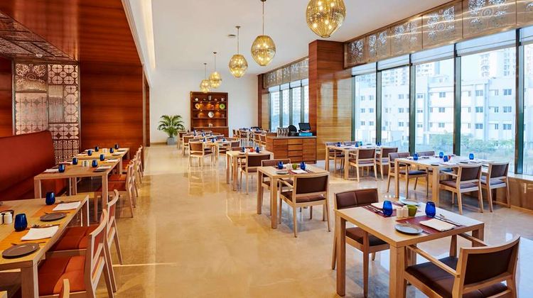 Hilton Garden Inn Lucknow Restaurant