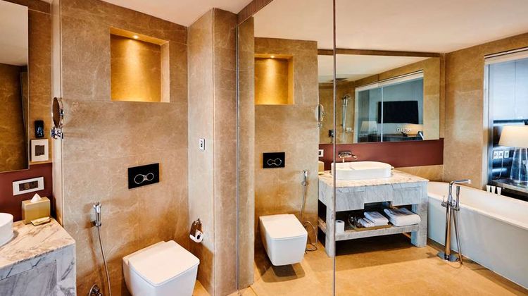 Hilton Garden Inn Lucknow Room