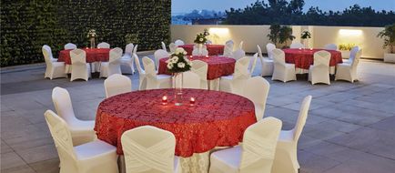 Hilton Garden Inn Lucknow Exterior
