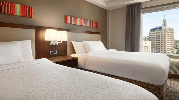 Hilton Garden Inn San Antonio Downtown Room