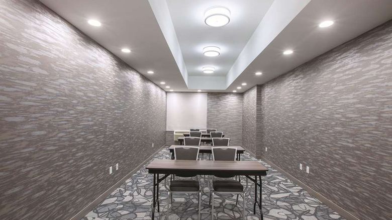 <b>La Quinta Inn & Suites Kingsville Meeting</b>. Images powered by <a href="https://iceportal.shijigroup.com/" title="IcePortal" target="_blank">IcePortal</a>.