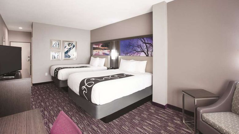 <b>La Quinta Inn & Suites Kingsville Room</b>. Images powered by <a href="https://iceportal.shijigroup.com/" title="IcePortal" target="_blank">IcePortal</a>.
