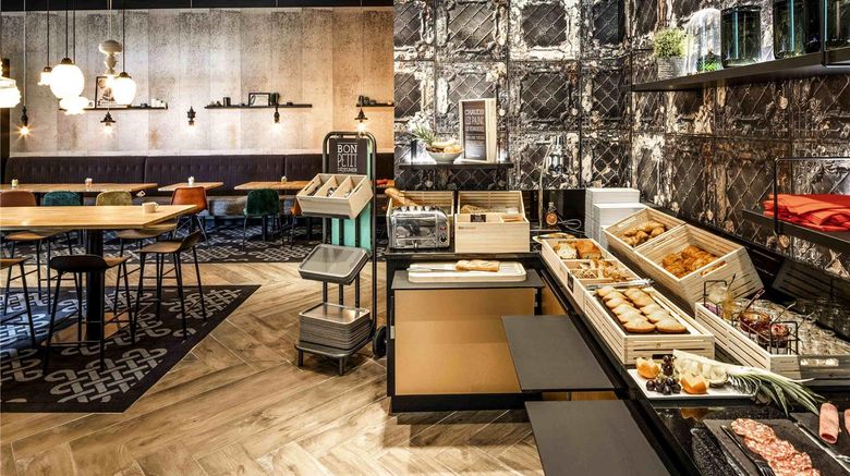 <b>Ibis Le Mans Centre Gare Nord Restaurant</b>. Images powered by <a href="https://iceportal.shijigroup.com/" title="IcePortal" target="_blank">IcePortal</a>.