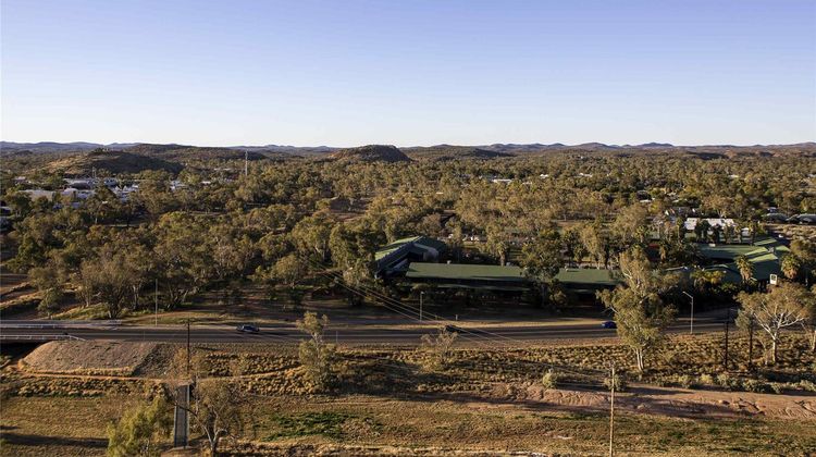Mercure Alice Springs Resort Exterior