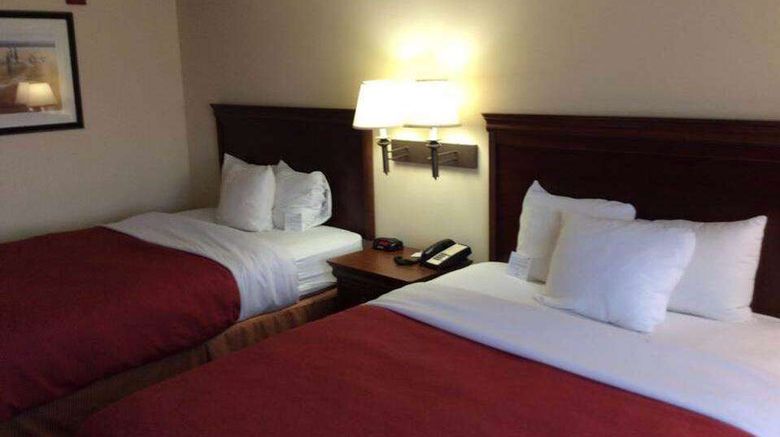 <b>Baymont Inn & Suites Clinton Room</b>. Images powered by <a href="https://iceportal.shijigroup.com/" title="IcePortal" target="_blank">IcePortal</a>.