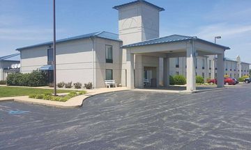 Baymont Inn & Suites West Plains