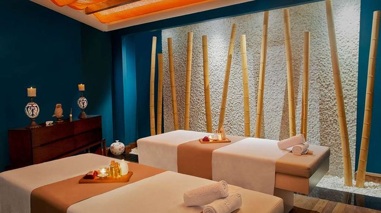 <b>CVK Park Bosphorus Istanbul Health</b>. Images powered by <a href="https://iceportal.shijigroup.com/" title="IcePortal" target="_blank">IcePortal</a>.