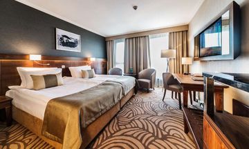 Airport Hotel Okecie