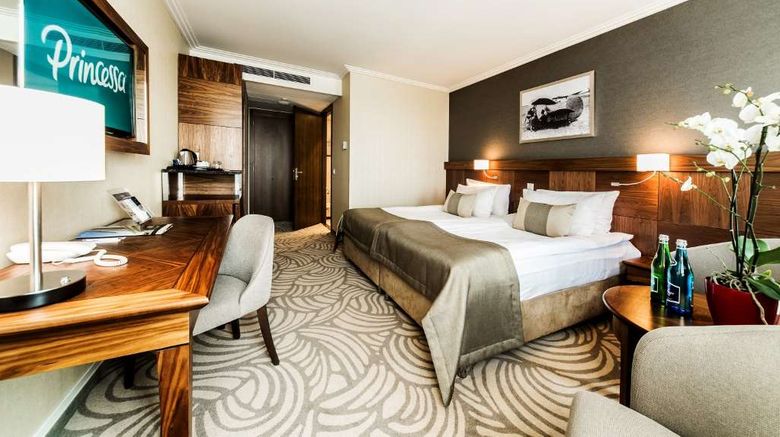 <b>Airport Hotel Okecie Room</b>. Images powered by <a href="https://iceportal.shijigroup.com/" title="IcePortal" target="_blank">IcePortal</a>.