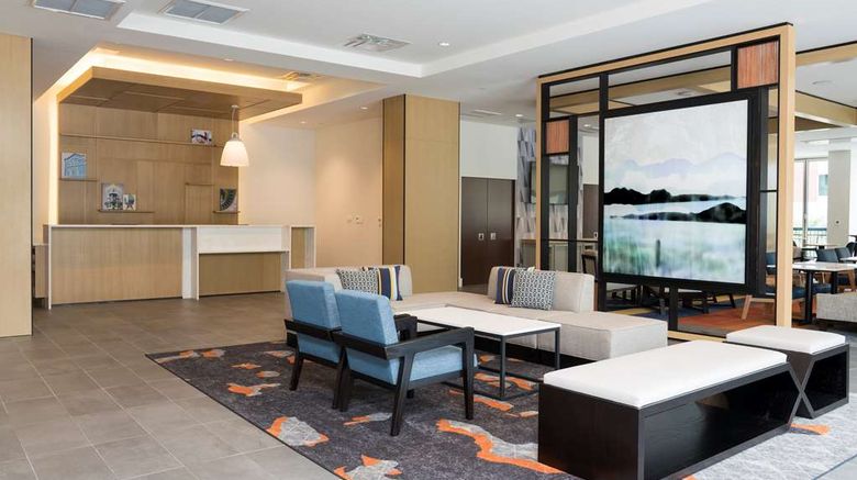 <b>Hyatt House Austin/Downtown Lobby</b>. Images powered by <a href="https://iceportal.shijigroup.com/" title="IcePortal" target="_blank">IcePortal</a>.