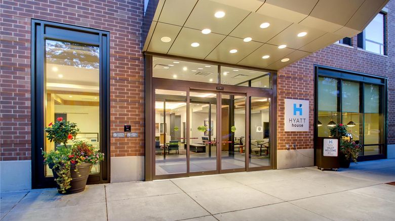 <b>Hyatt House Chicago/Evanston Exterior</b>. Images powered by <a href="https://iceportal.shijigroup.com/" title="IcePortal" target="_blank">IcePortal</a>.