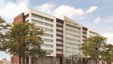<b>Hyatt Place Chicago/O'Hare Airport Exterior</b>. Images powered by <a href="https://iceportal.shijigroup.com/" title="IcePortal" target="_blank">IcePortal</a>.