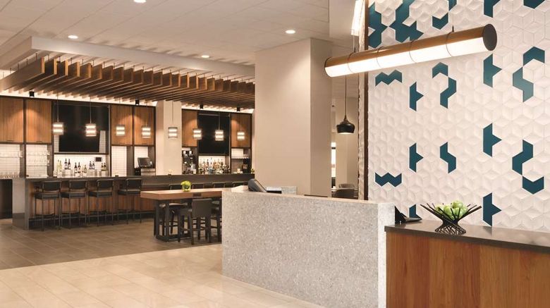 <b>Hyatt Place Chicago/O'Hare Airport Lobby</b>. Images powered by <a href="https://iceportal.shijigroup.com/" title="IcePortal" target="_blank">IcePortal</a>.