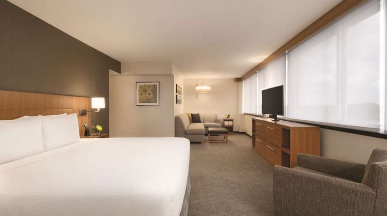 <b>Hyatt Place Chicago/O'Hare Airport Suite</b>. Images powered by <a href="https://iceportal.shijigroup.com/" title="IcePortal" target="_blank">IcePortal</a>.