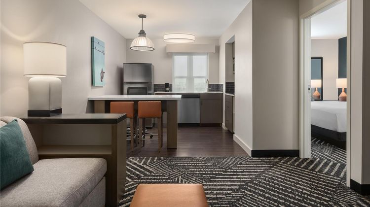 Hyatt House Charleston/Historic District Suite