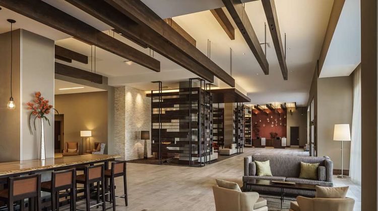 Hyatt Regency Aurora-Denver Lobby