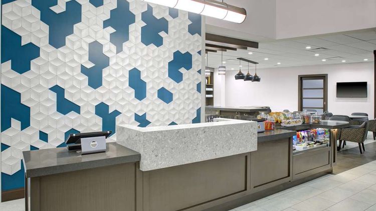 Hyatt Place Dallas/The Colony Lobby