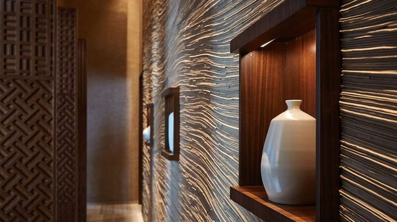 <b>Park Hyatt Guangzhou Restaurant</b>. Images powered by <a href="https://iceportal.shijigroup.com/" title="IcePortal" target="_blank">IcePortal</a>.