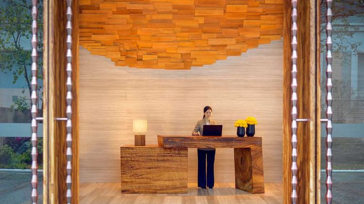 Park Hyatt Guangzhou Lobby