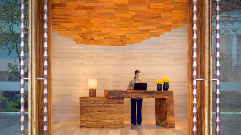 <b>Park Hyatt Guangzhou Lobby</b>. Images powered by <a href="https://iceportal.shijigroup.com/" title="IcePortal" target="_blank">IcePortal</a>.