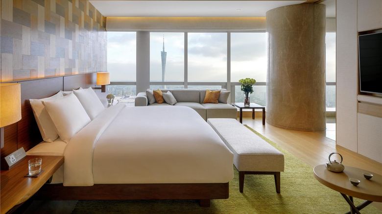<b>Park Hyatt Guangzhou Suite</b>. Images powered by <a href="https://iceportal.shijigroup.com/" title="IcePortal" target="_blank">IcePortal</a>.