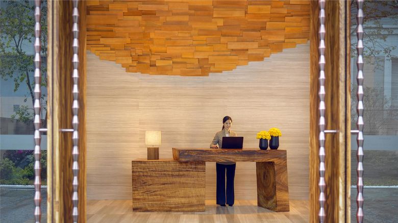 <b>Park Hyatt Guangzhou Lobby</b>. Images powered by <a href="https://iceportal.shijigroup.com/" title="IcePortal" target="_blank">IcePortal</a>.