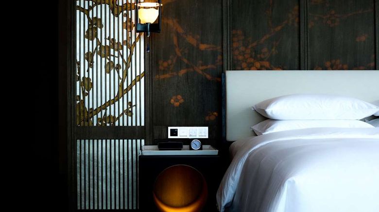 <b>Park Hyatt Hangzhou Room</b>. Images powered by <a href="https://iceportal.shijigroup.com/" title="IcePortal" target="_blank">IcePortal</a>.