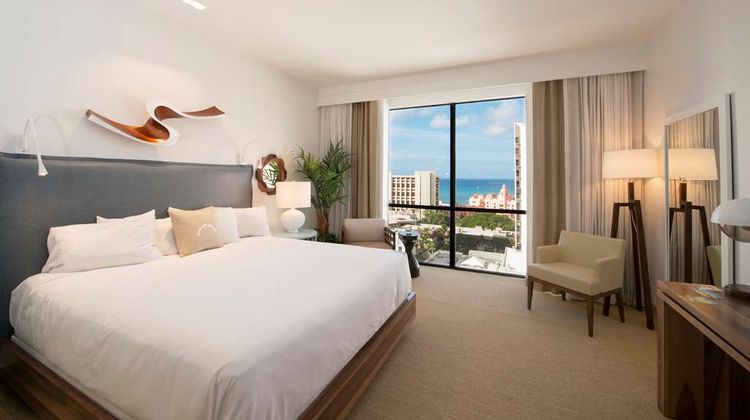 Hyatt Centric Waikiki Beach Suite