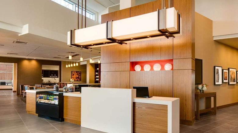 <b>Hyatt Place Kansas City/Lenexa City Cntr Lobby</b>. Images powered by <a href="https://iceportal.shijigroup.com/" title="IcePortal" target="_blank">IcePortal</a>.