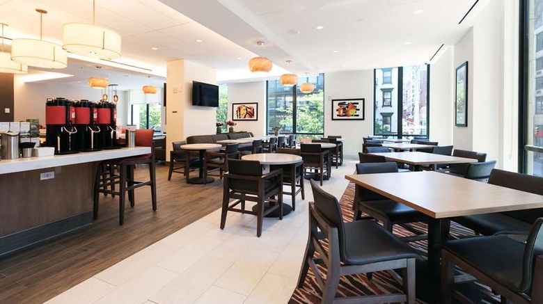 <b>Hyatt House New York/Chelsea Restaurant</b>. Images powered by <a href="https://iceportal.shijigroup.com/" title="IcePortal" target="_blank">IcePortal</a>.