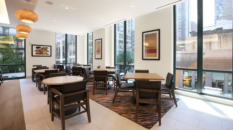 <b>Hyatt House New York/Chelsea Restaurant</b>. Images powered by <a href="https://iceportal.shijigroup.com/" title="IcePortal" target="_blank">IcePortal</a>.