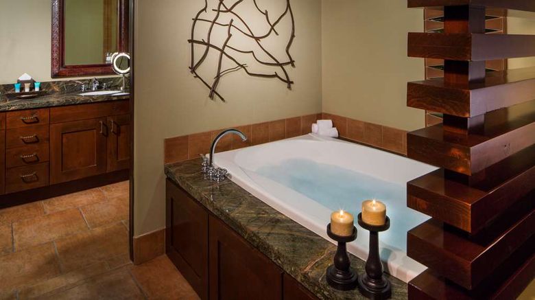 <b>Hyatt Vacation Club at Pinon Pointe Sedona Room</b>. Images powered by <a href="https://iceportal.shijigroup.com/" title="IcePortal" target="_blank">IcePortal</a>.