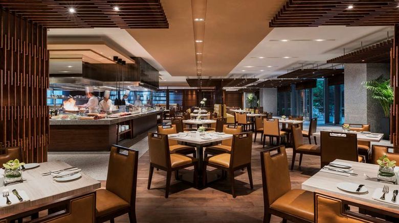 <b>Hyatt Regency Shanghai Wujiaochang Restaurant</b>. Images powered by <a href="https://iceportal.shijigroup.com/" title="IcePortal" target="_blank">IcePortal</a>.