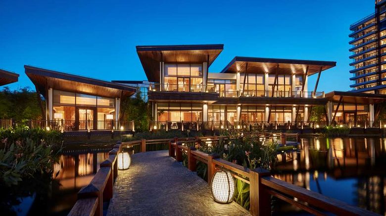 <b>Grand Hyatt Sanya Haitang Bay Resort and Spa Restaurant</b>. Images powered by <a href=https://www.travelagewest.com/Hotels/Sanya-China/