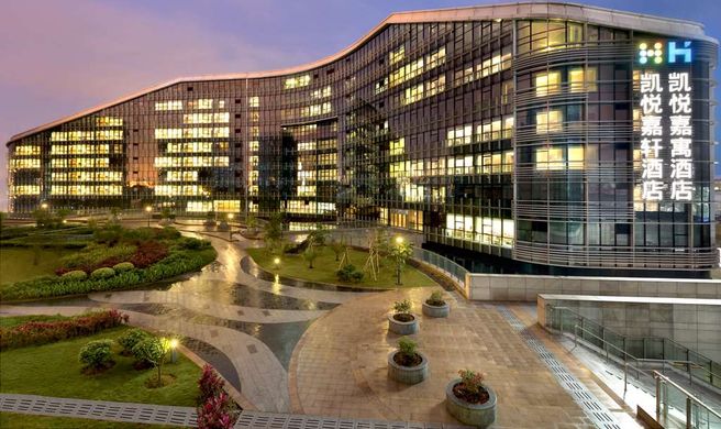 Hyatt Place Shenzhen Airport Exterior