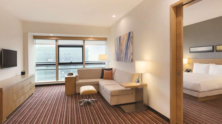 <b>Hyatt Place Shenzhen Airport Suite</b>. Images powered by <a href="https://iceportal.shijigroup.com/" title="IcePortal" target="_blank">IcePortal</a>.